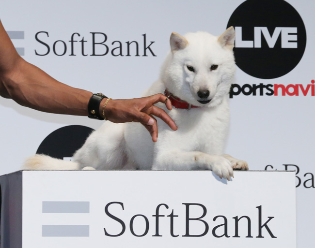 白戸家お父さんの知られざる裏側！なぜ犬が父親？歴代秘話を追う