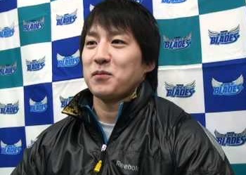 キャスター降板から11年。山岸舞彩が今もアイスホッケー界の「陰の立役者」と噂される理由と、2026年に見せる新たなファミリーの絆