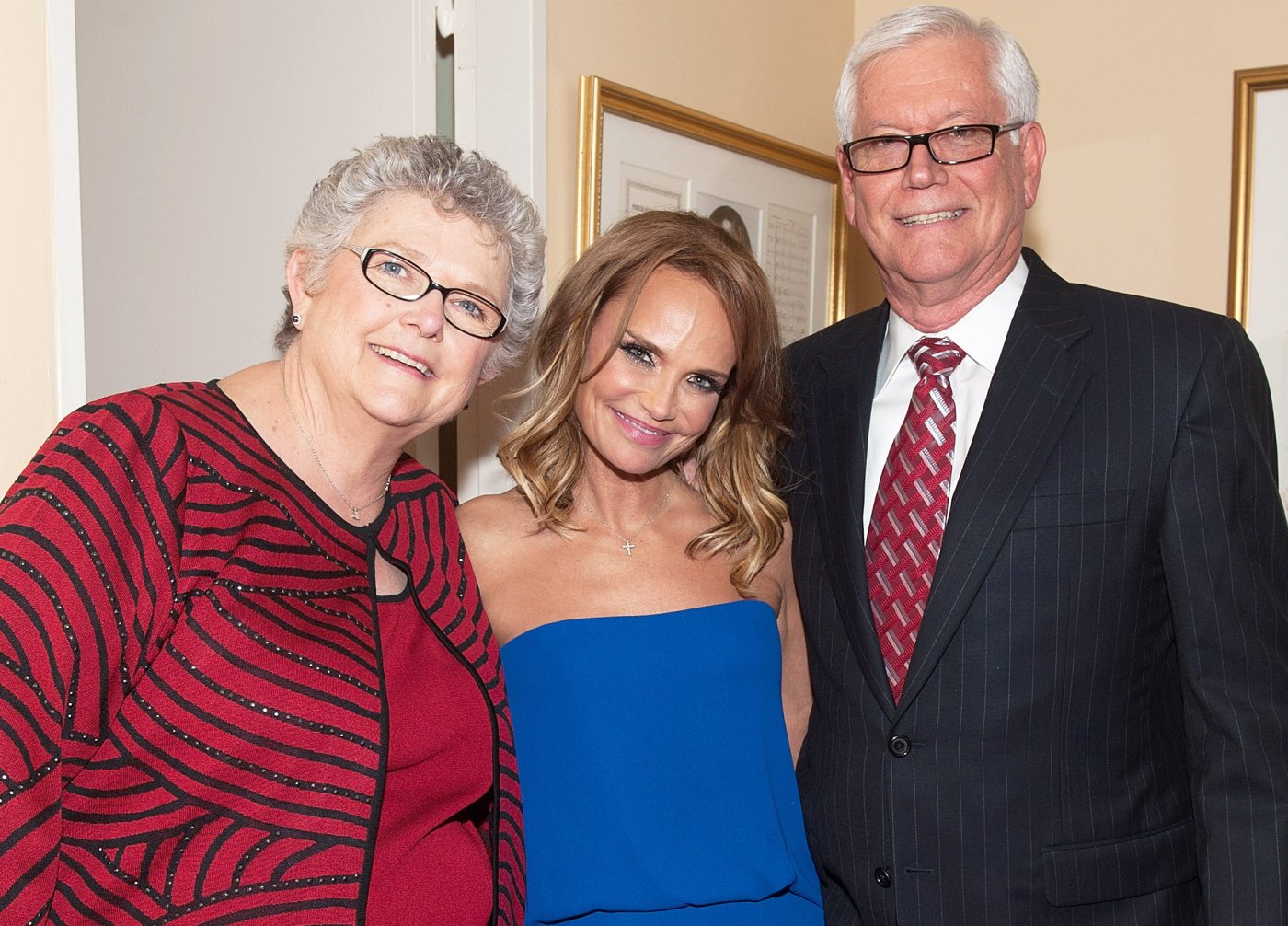 Kristin Chenoweth’s Family Life: Her Adoptive Parents, Husband, and Private World