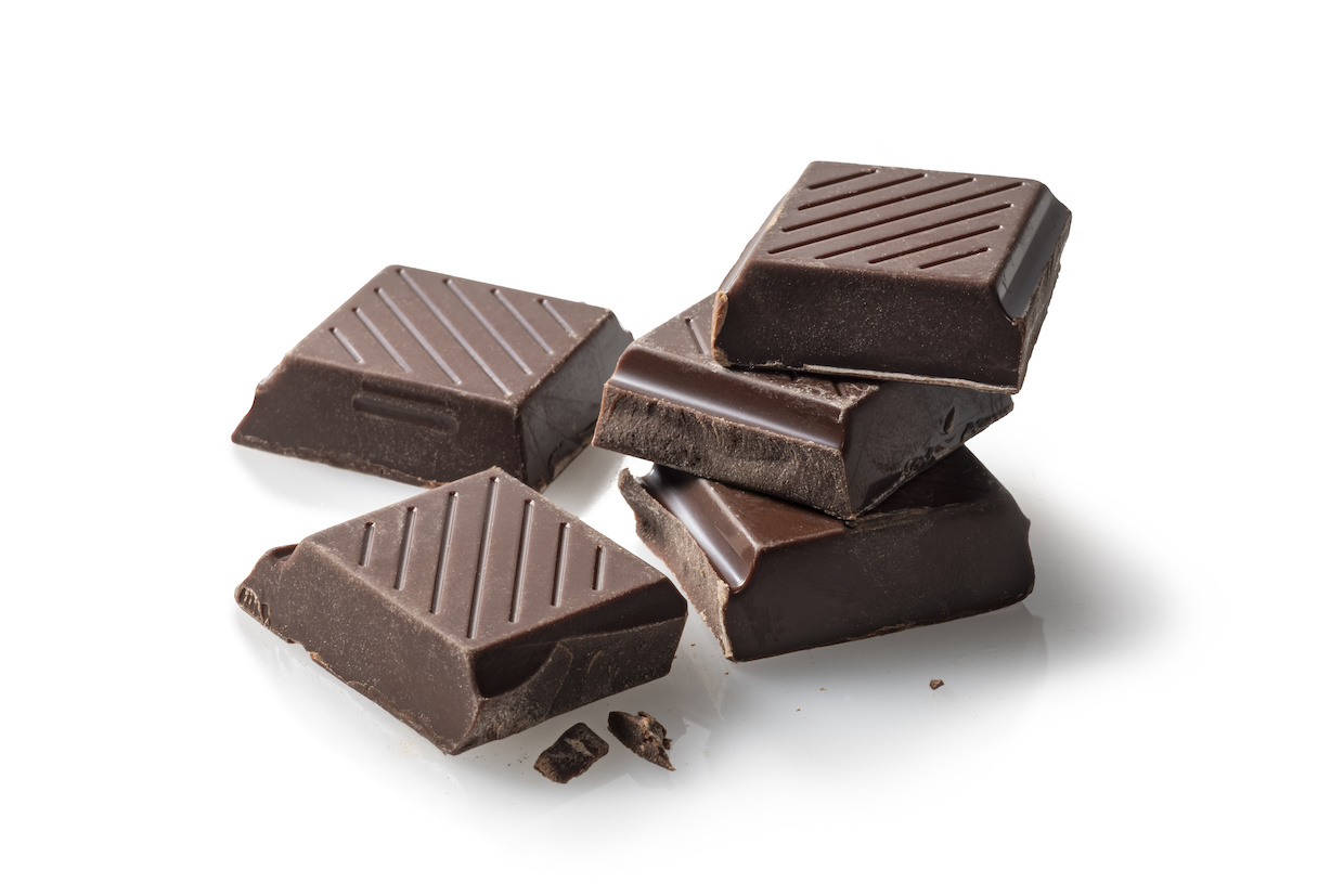 チョコのカフェイン量は危険？高カカオの罠と眠れない理由を徹底解明