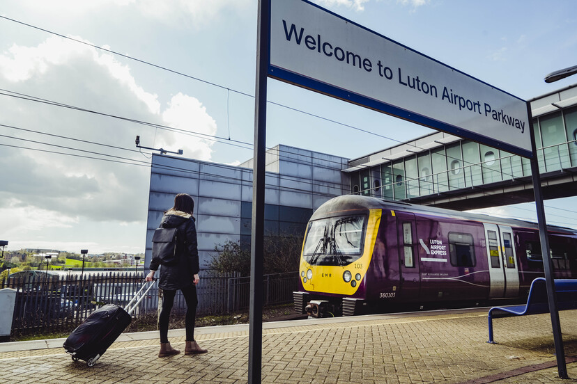 How to Get to London Luton Airport by Train