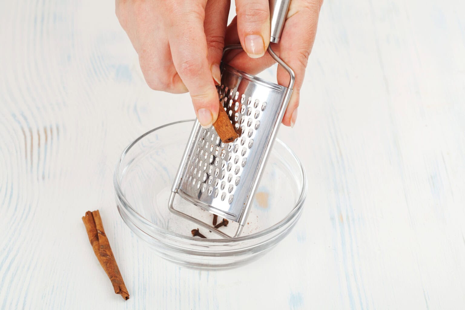 Can You Grind Cinnamon Sticks