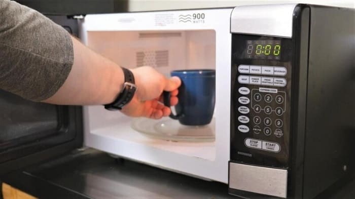 How Long to Microwave Milk to Get to 110 Degrees