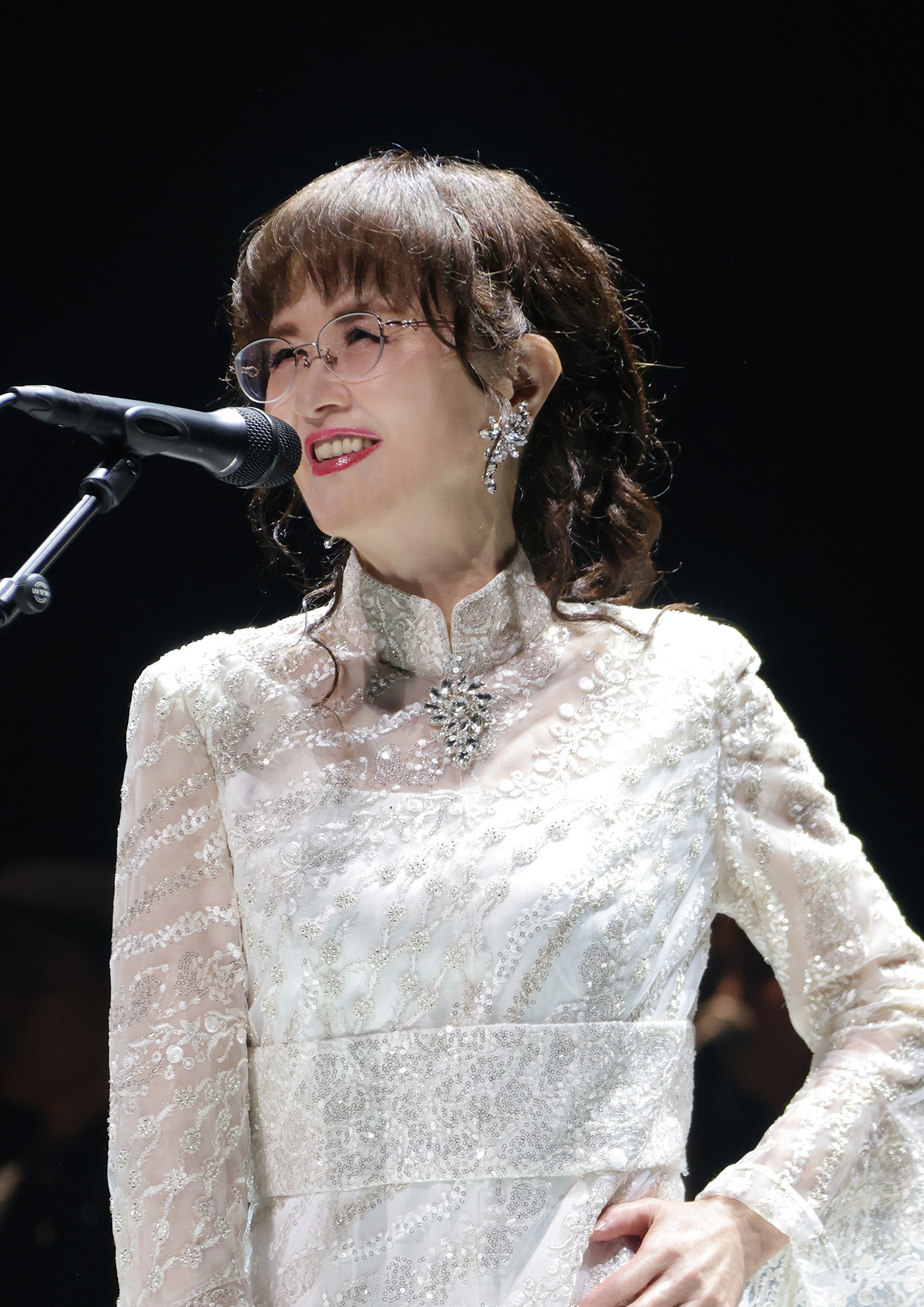 沈黙を破る歌姫の肉声と素顔！夜会再始動の真相と知られざる舞台裏