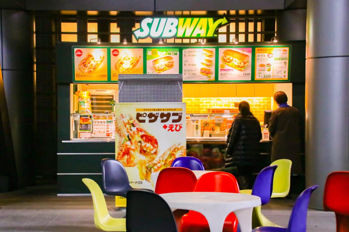東大サブウェイの裏ワザを徹底取材！限定メニューと一般利用手順