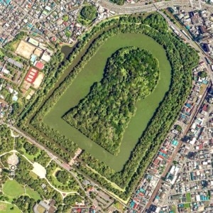 邪馬台国の謎に終止符か？奈良の新古墳から「完全無欠」の鏡が発掘された衝撃