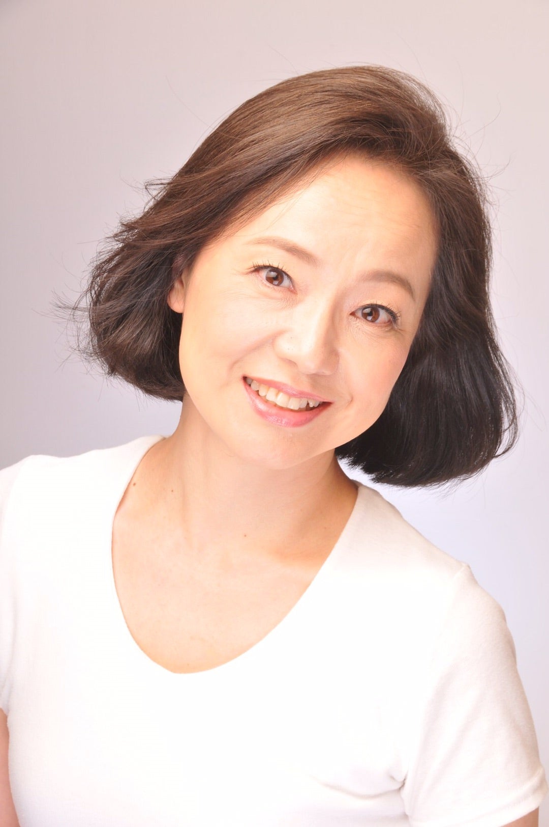 女優・日下由美の現在と経歴｜宝塚花組からサスペンス名脇役の真相