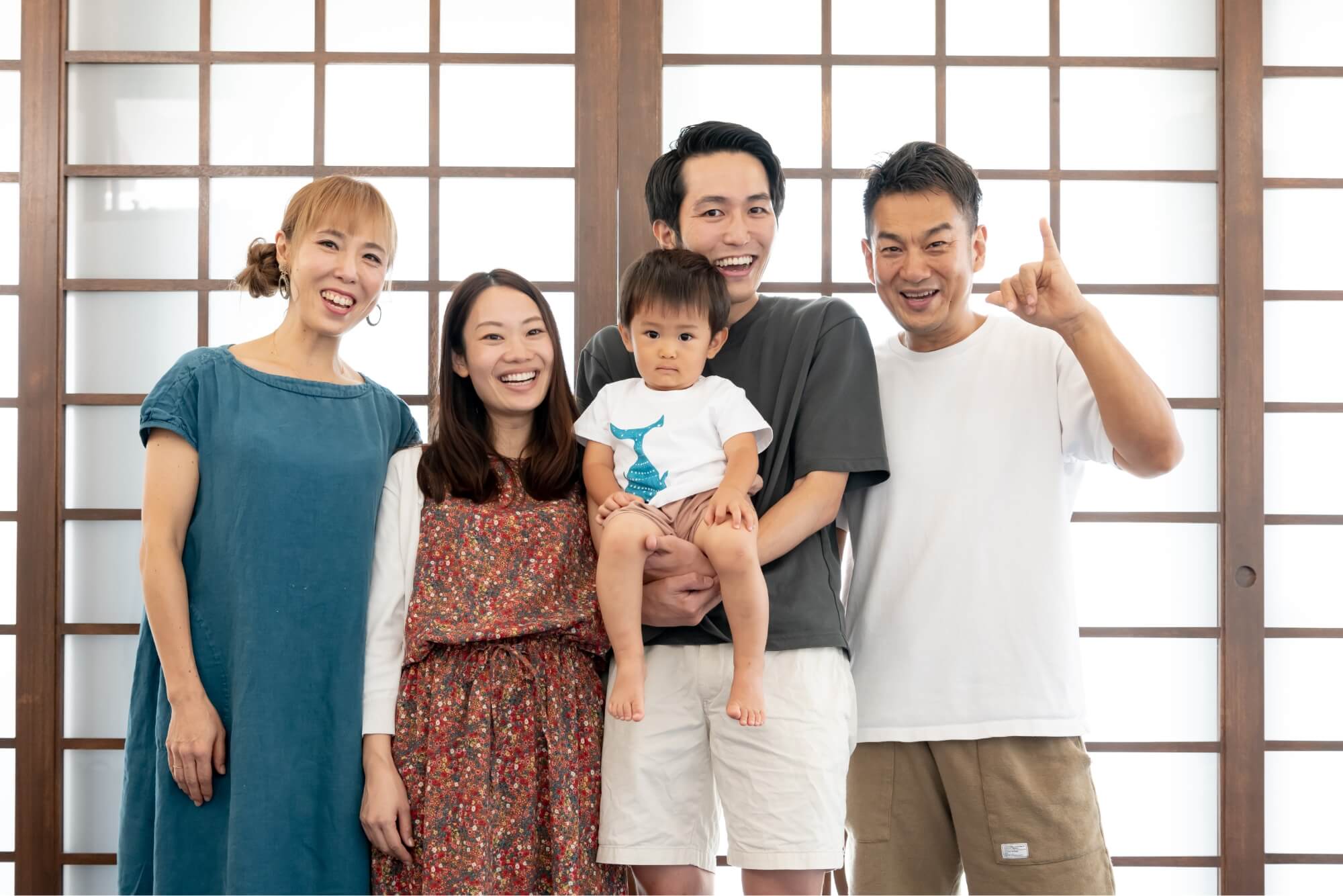 見せパンツはどこまで出す？下着見え回避の正解コーデと人気ブランド
