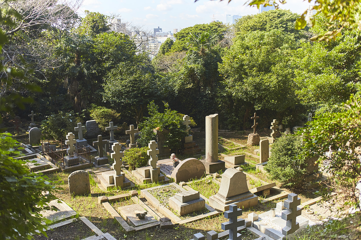 横浜外国人墓地の歴史と見学最新情報！著名人眠る聖地の真実