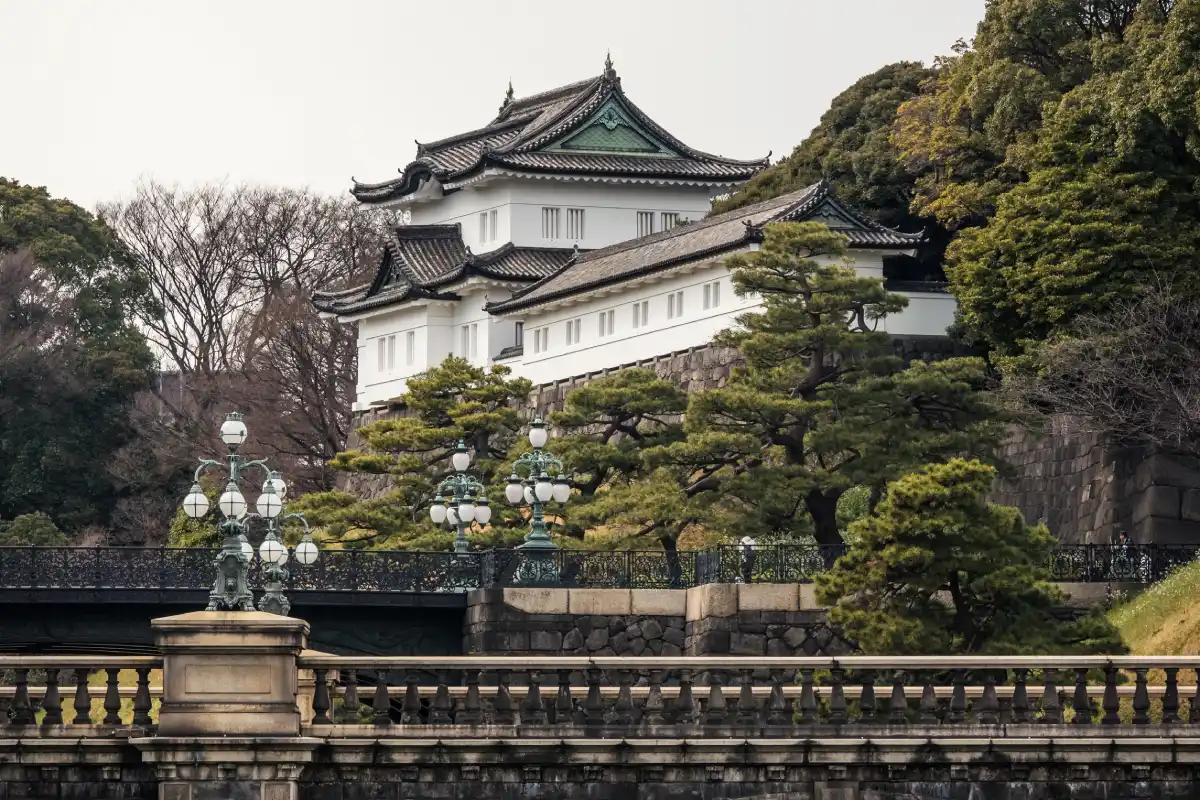 皇居観光2026完全攻略！参観予約や東御苑の回り方を徹底解説