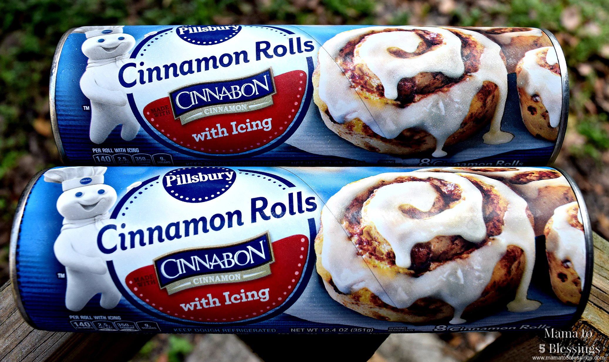 Do Pillsbury Cinnamon Rolls Come with Icing