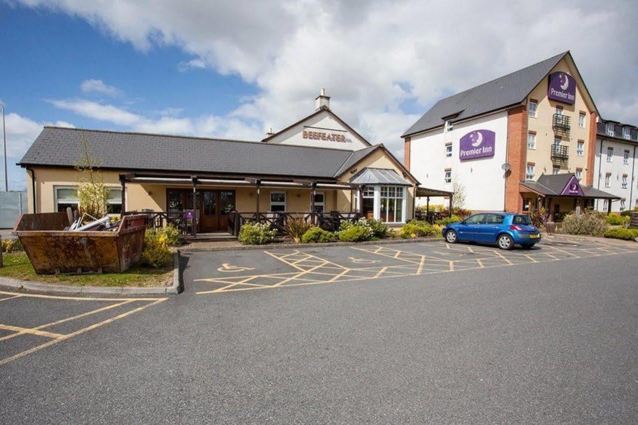 Premier Inn Llanelli Central East Hotel Llanelli
