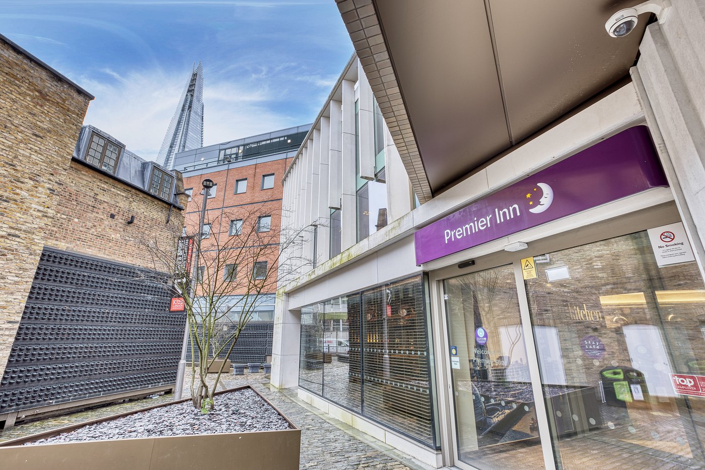 Premier Inn London Southwark Borough High St Hotel