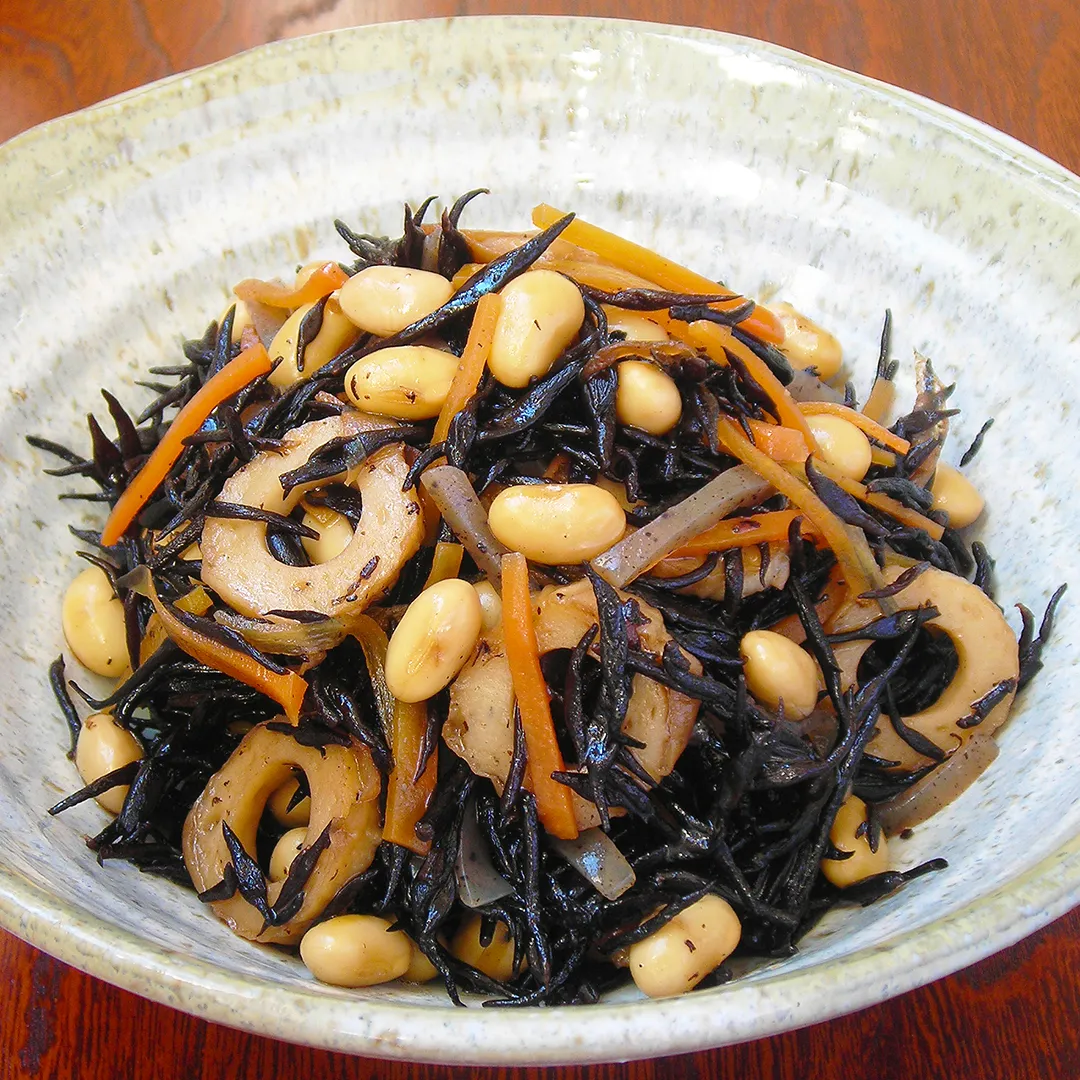 ひじきと大豆の煮物の黄金比と隠し味！プロ直伝の作り置き術