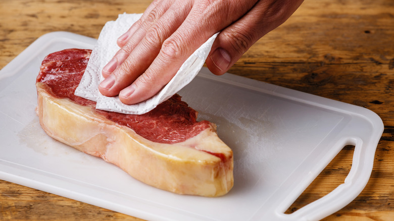 How to Clean Steak Before Cooking