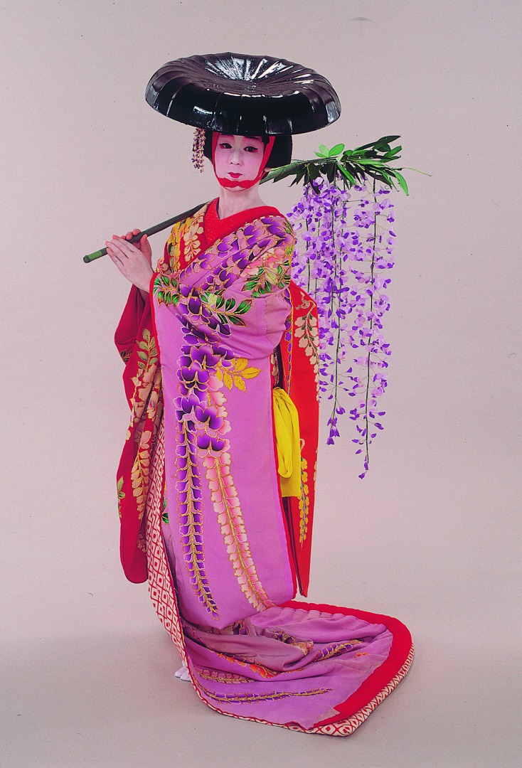日本舞踊『藤娘』の神髄に迫る！引き抜きの秘密と恋心の全真相