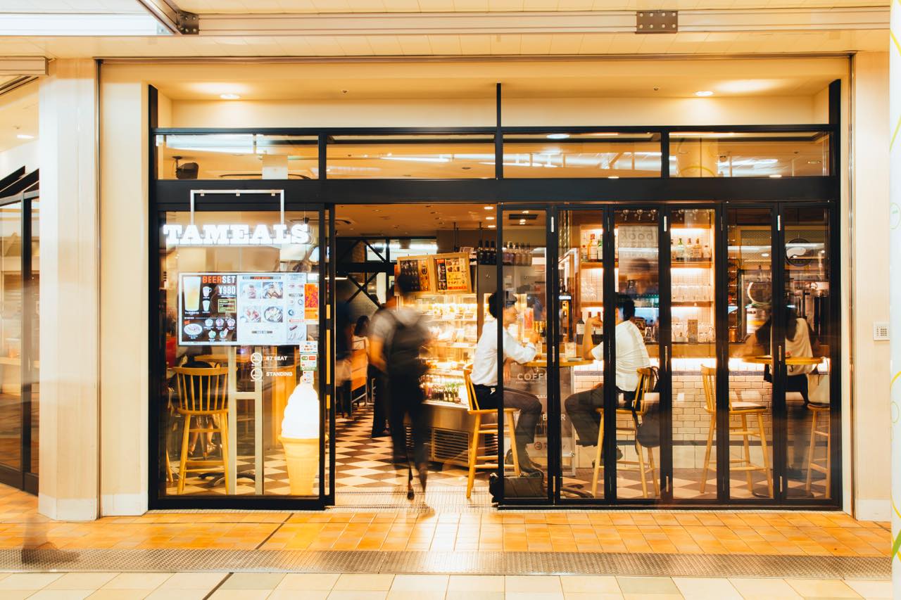 【2026年最新】品川駅カフェ難民を救う穴場と混雑回避術を徹底検証