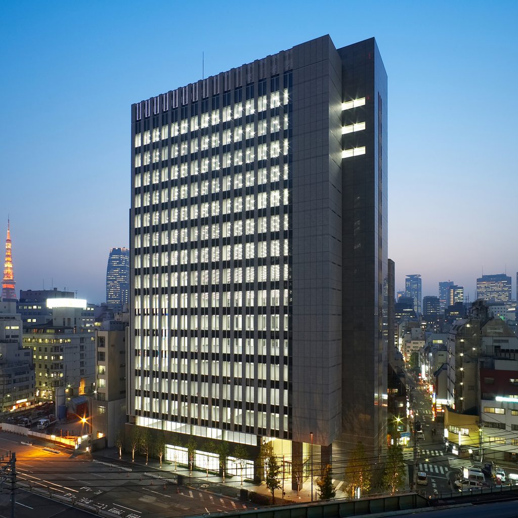 【2026年ルポ】昭和の郷愁と超高層都市が交錯する「新橋4丁目」—変貌するサラリーマンの聖地、その最前線へ