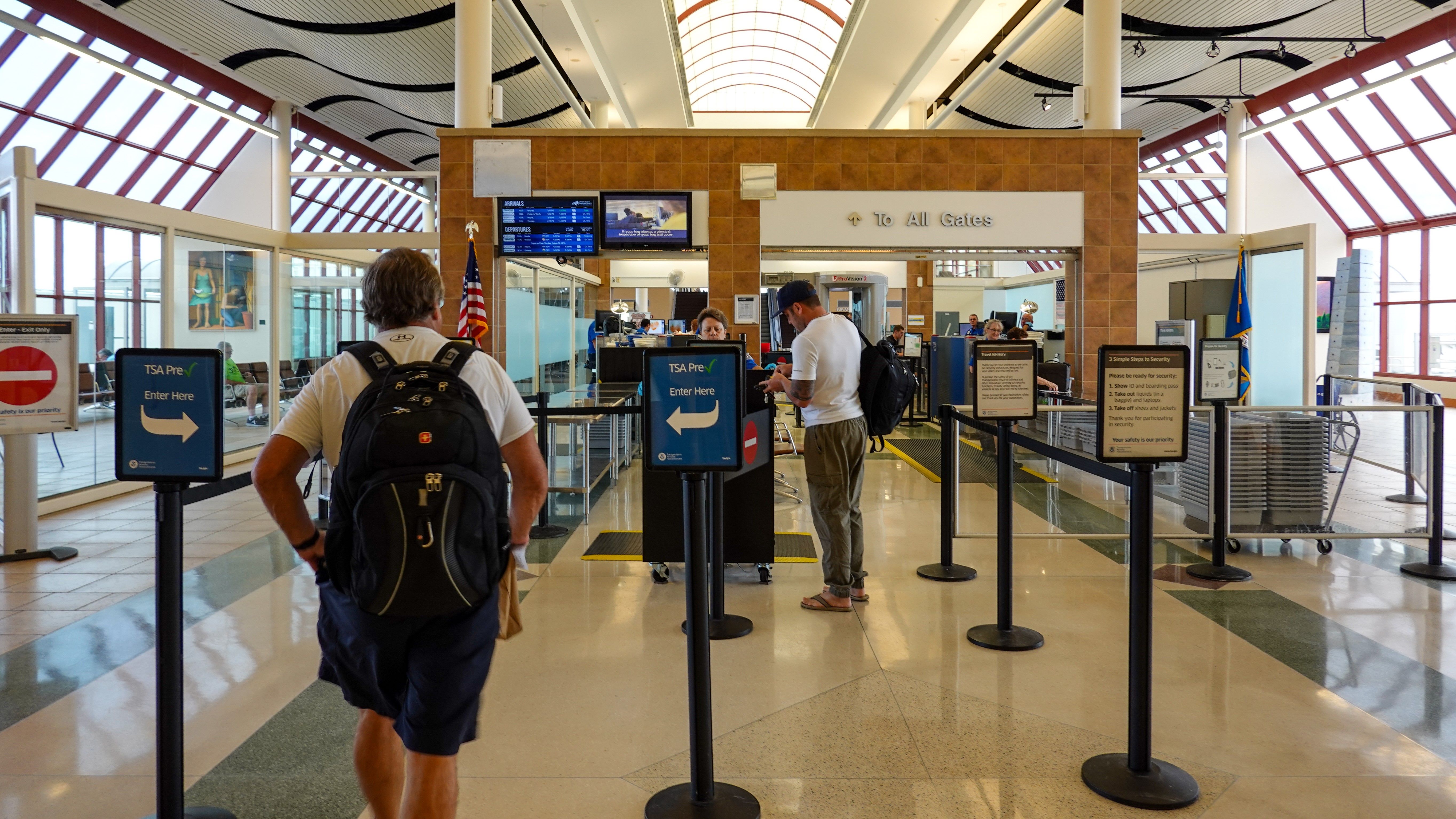 Tsa Lines at Richmond Airport