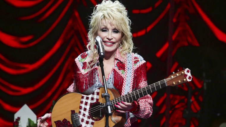 Dolly Parton Wants to Be Buried in Cotton After Life in Rhinestones