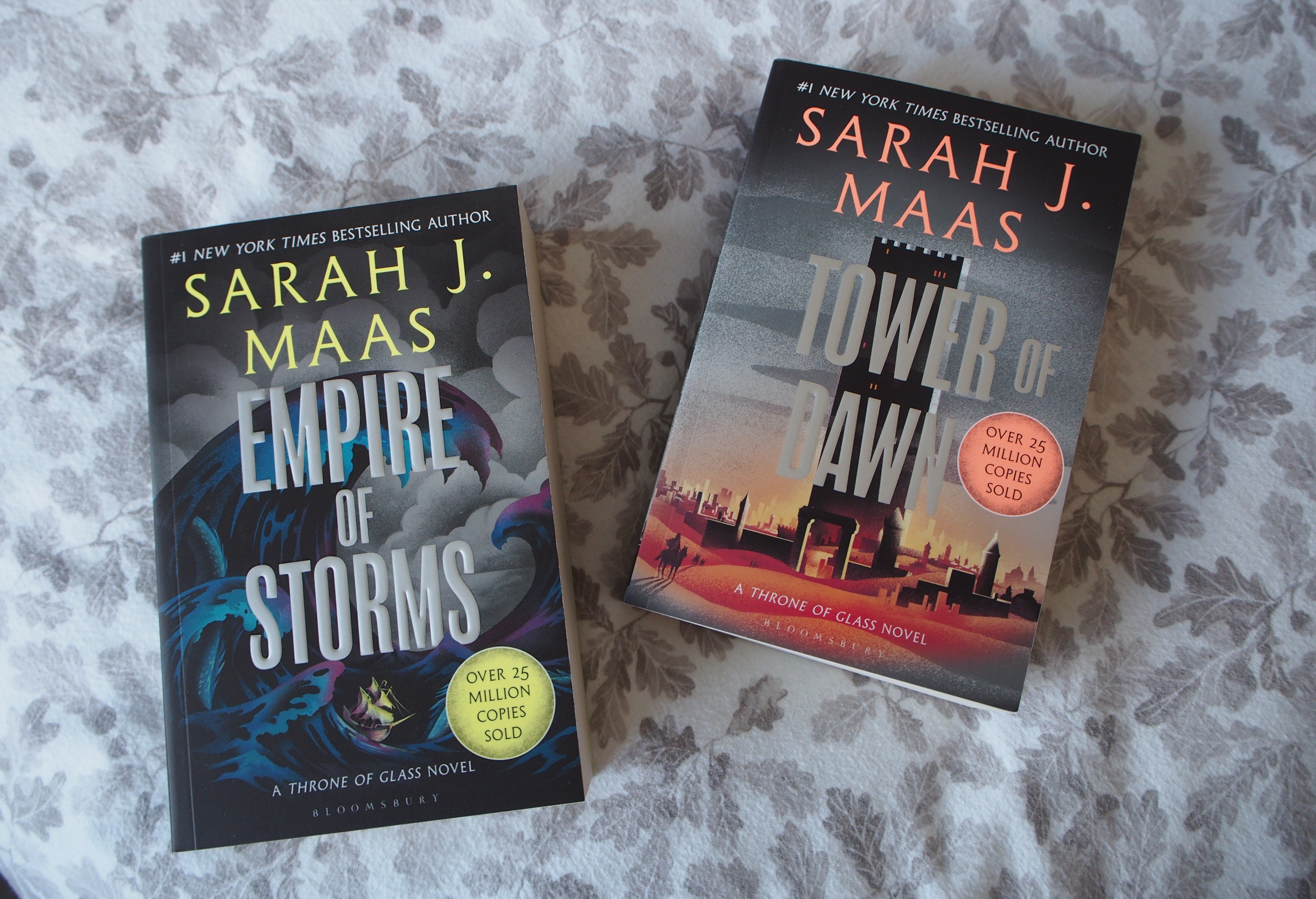 Which Throne of Glass Books Are the Tandem Read