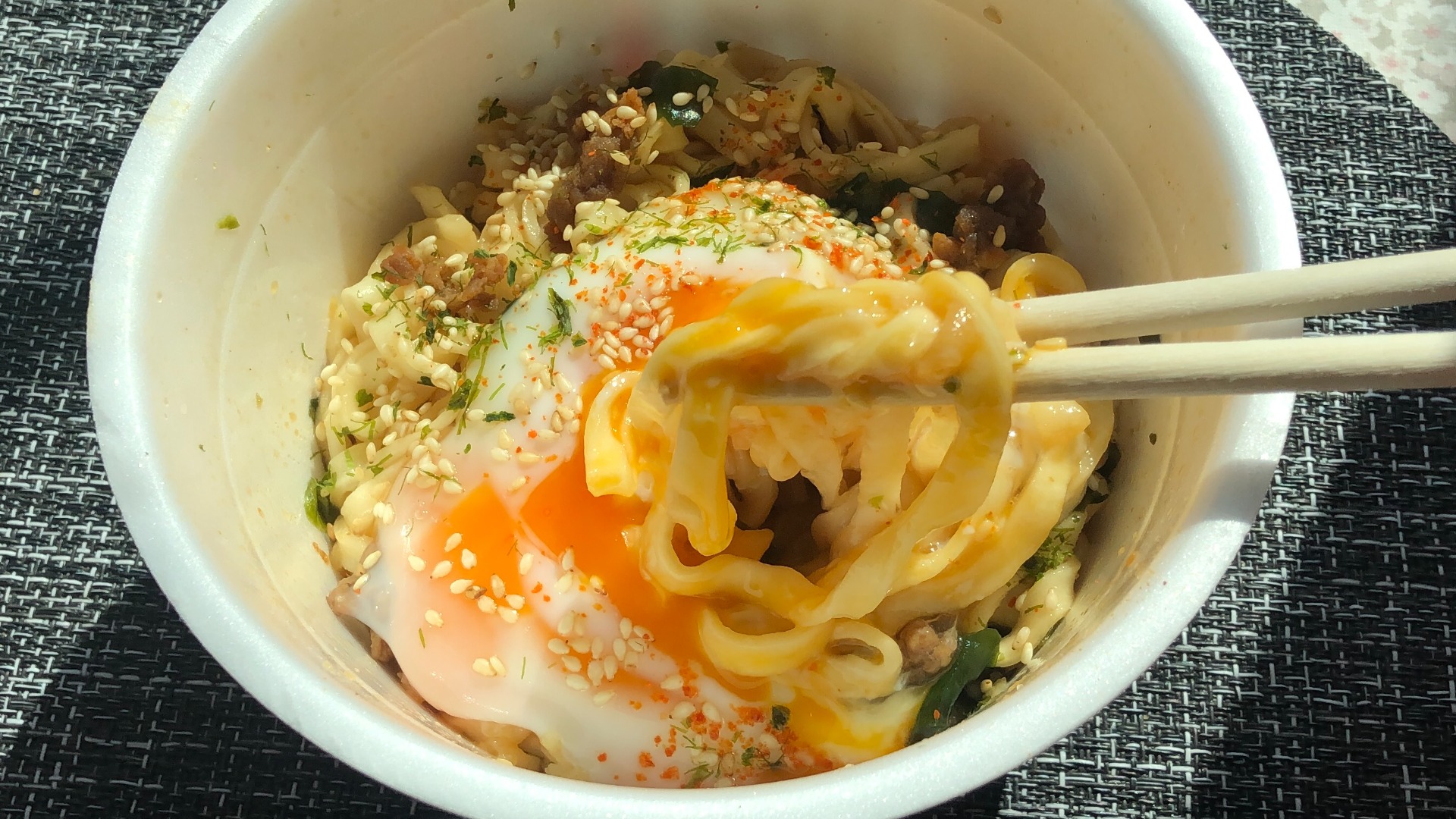 カップうどんアレンジで劇的進化！Snsで話題の絶品裏技レシピを徹底解説