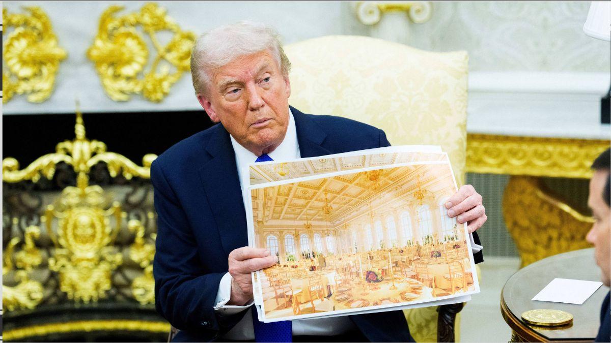 Chamberlain Harris, Aide Who Reviewed Ballroom Project, Receives Gift from Trump