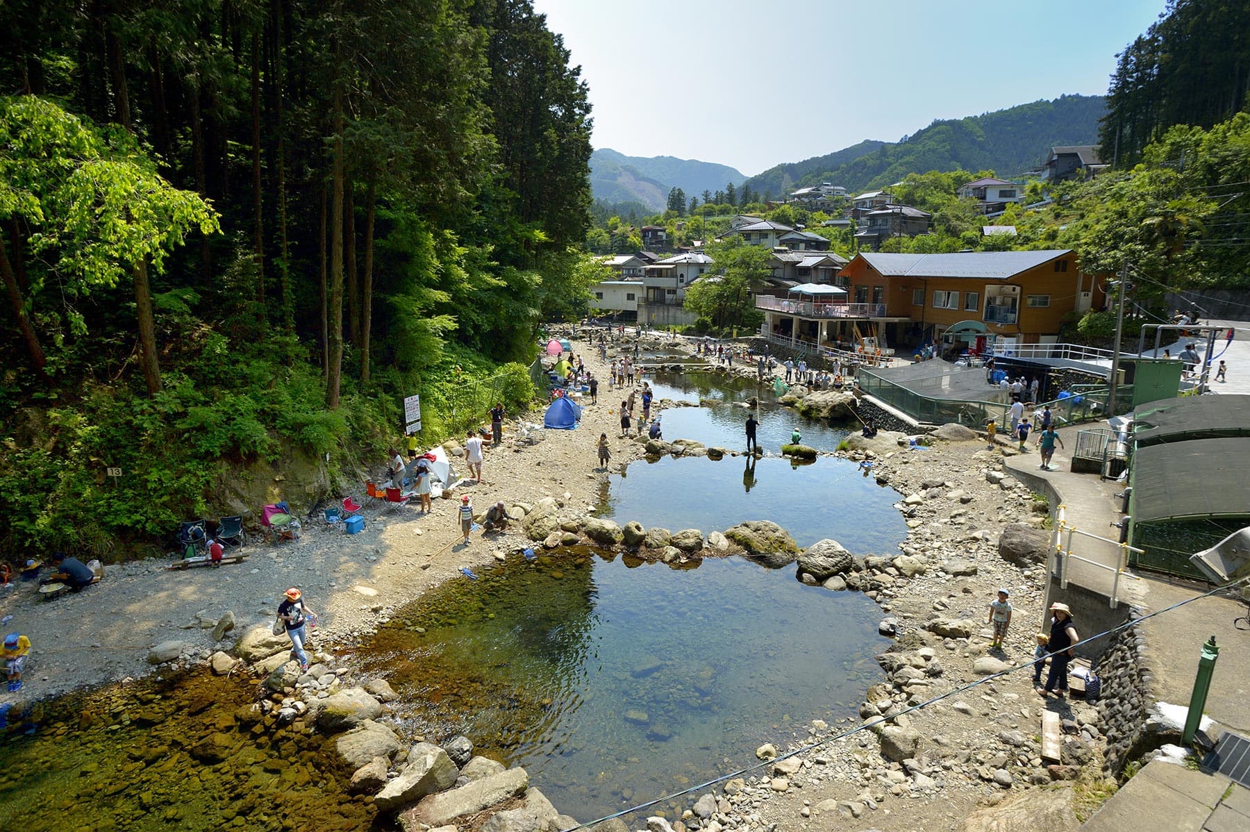 秋川国際マス釣場の料金・手ぶらBbq予約と釣れない時の攻略法2026