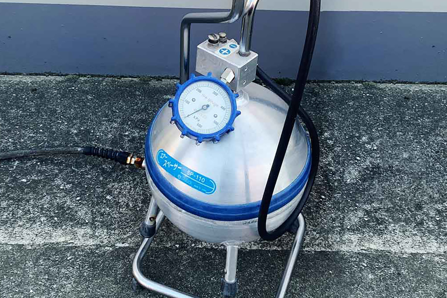 ガソリンスタンド空気圧点検は迷惑？無料の真相と正しい入れ方徹底解説