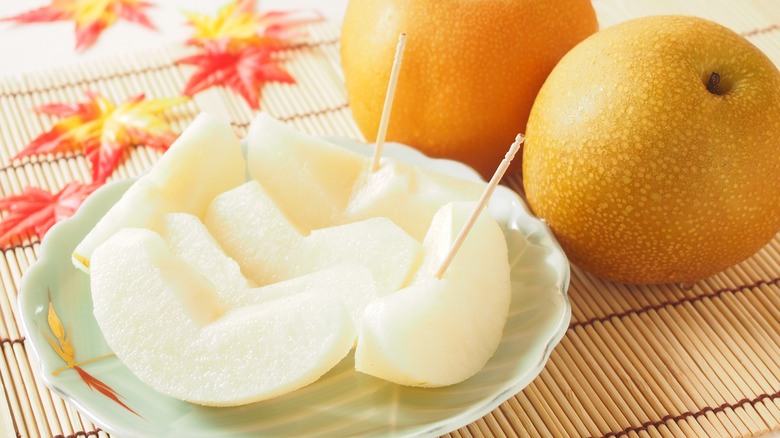 What Do Asian Pears Taste Like