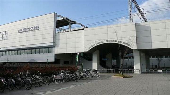 尼崎センター プール前駅の行き方ガイド：最寄り駅・所要・注意点