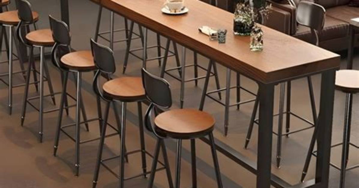 Bar Dining