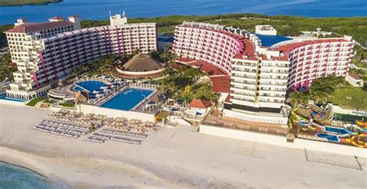 Crown Paradise Club Cancun: a Practical Guide for First-Time Visitors
