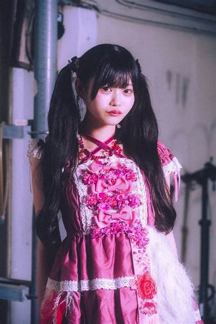 日向りなとは？知っておきたいプロフィールと活動の全貌