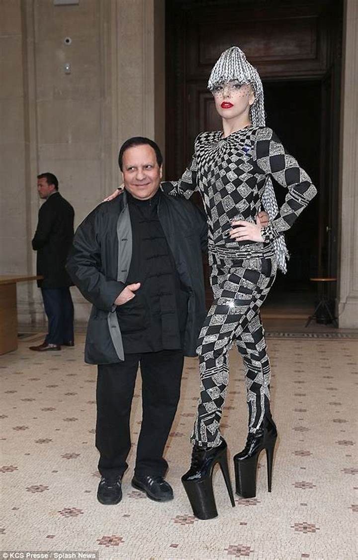 How Tall Is Lady Gaga? Height in Feet, Inches, and Cm