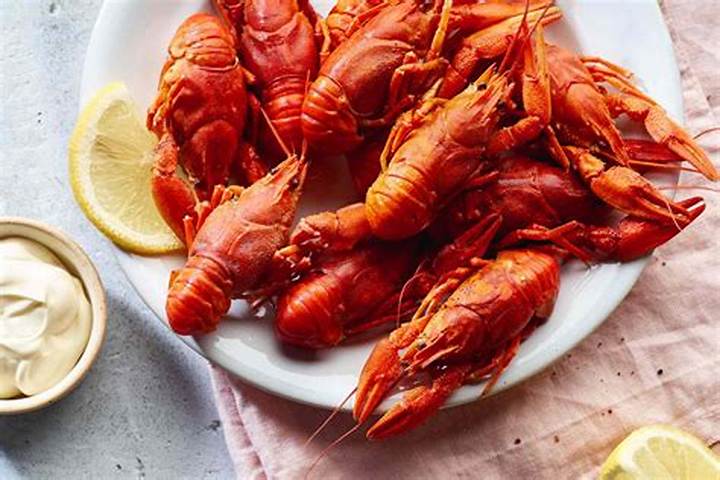 How to Eat Crawfish: a Step-by-Step Guide for New and Curious Eaters