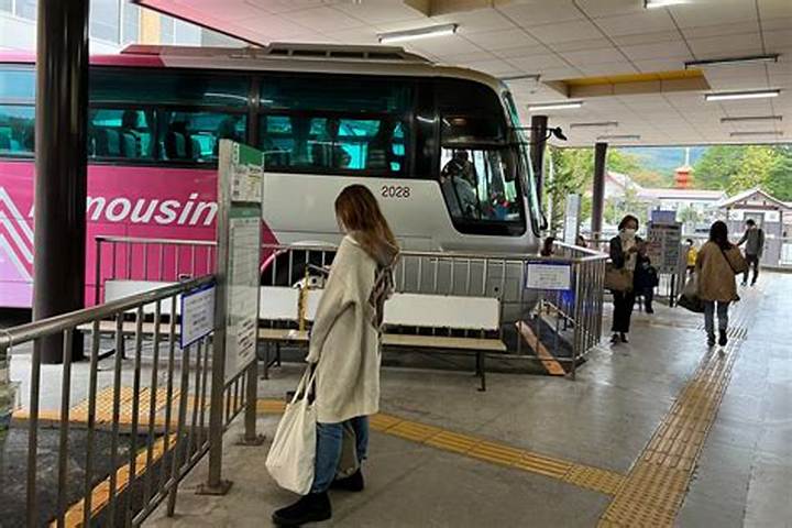Kōsei Station to Kusatsu Station: Train Routes, Time, and Travel Tips