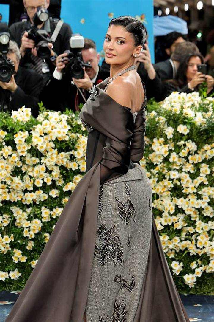 Kylie Jenner at the Met Gala 2025: Ferragamo’s Sheer Corset and the “Superfine” Theme