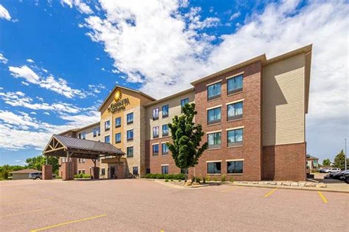 La Quinta Inn & Suites Sioux Falls Reviews: What Guests Really Say