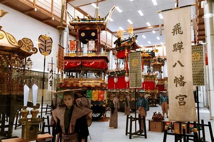 お祭り屋台のお面完全ガイド｜歴史・種類・人気キャラまで徹底解説